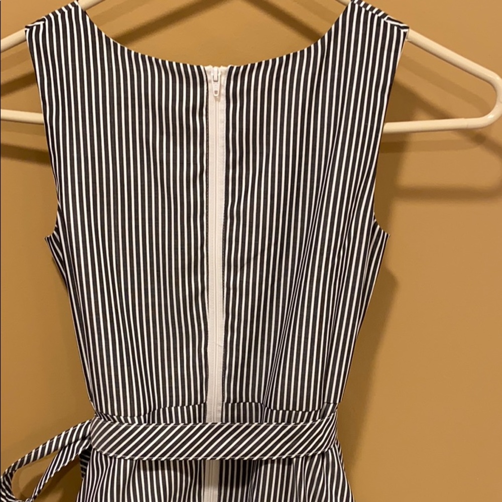 LAVENDER SLEEVELESS DRESS - Picture 5 of 6